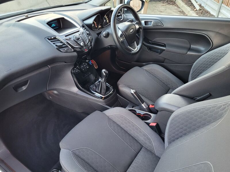 FORD FIESTA