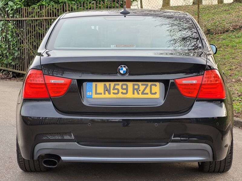 BMW 3 SERIES