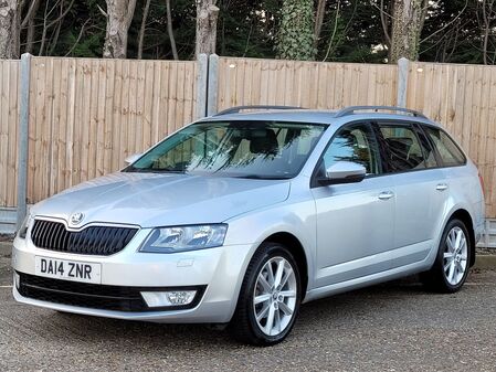 SKODA OCTAVIA ELEGANCE TDI CR - ZERO ROAD TAX & SAT NAV