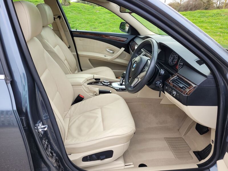 BMW 5 SERIES