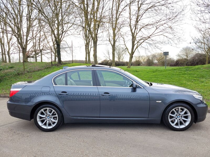 BMW 5 SERIES