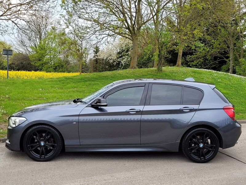 BMW 1 SERIES