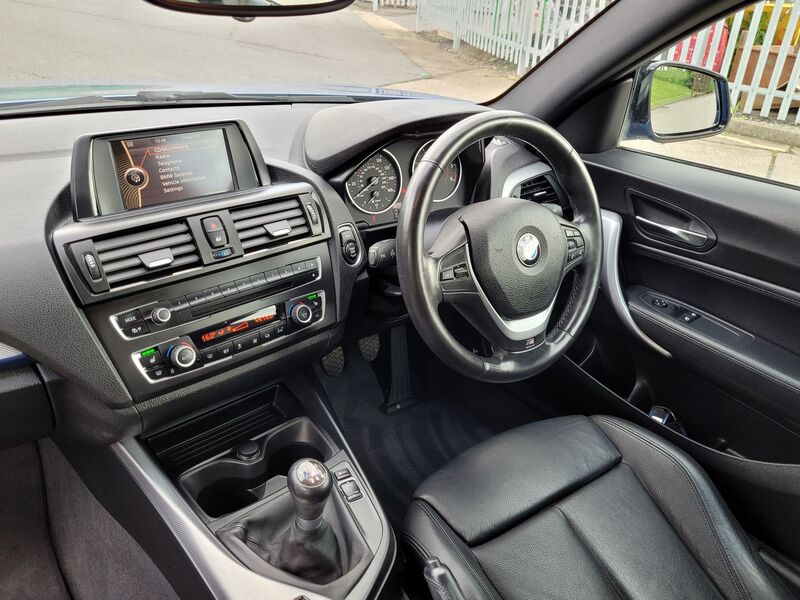 BMW 1 SERIES