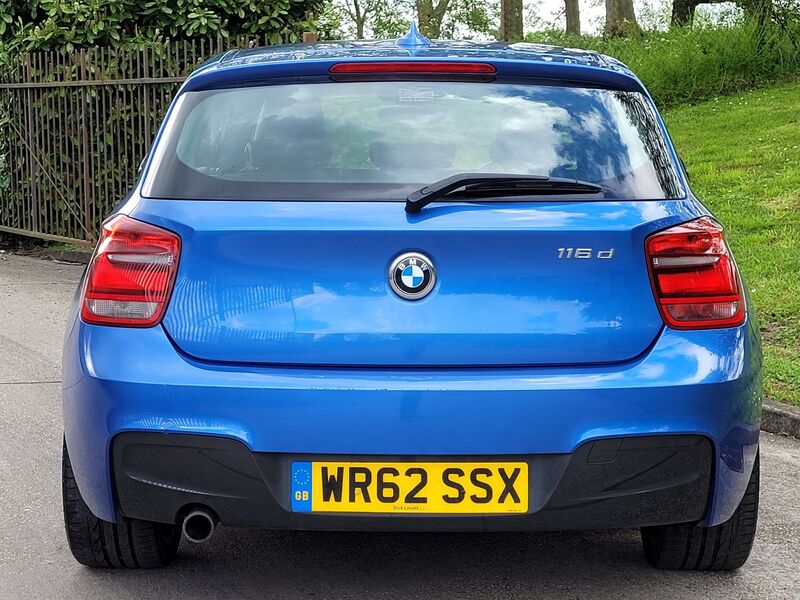 BMW 1 SERIES