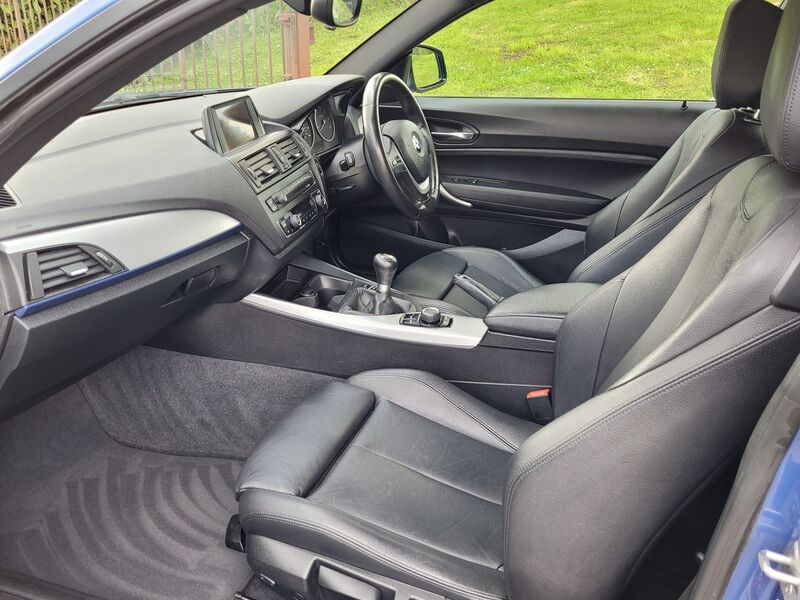 BMW 1 SERIES