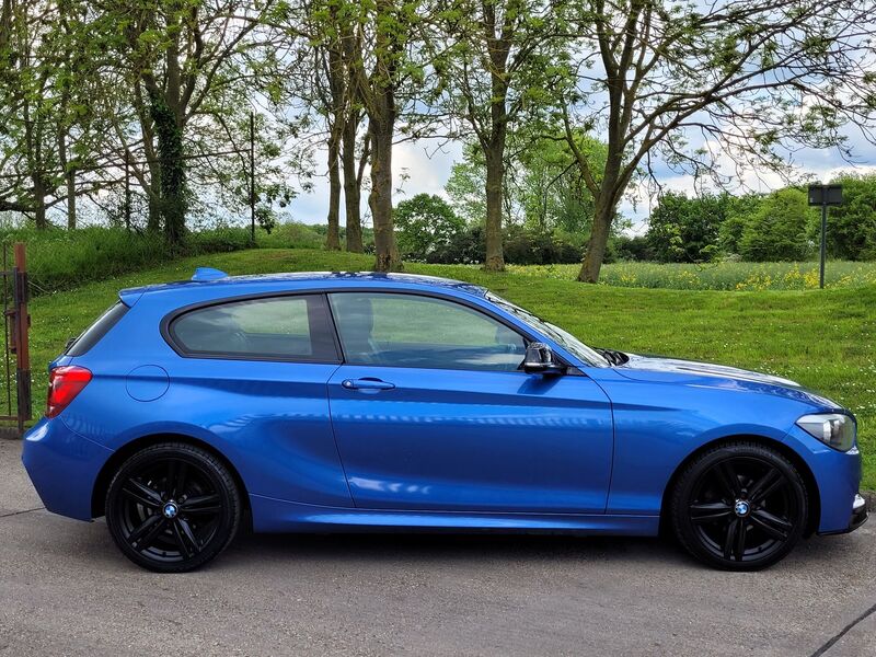 BMW 1 SERIES