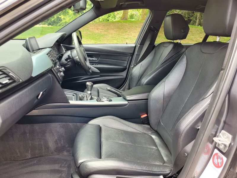 BMW 3 SERIES