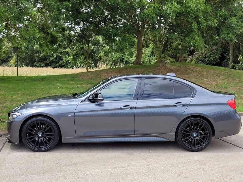 BMW 3 SERIES