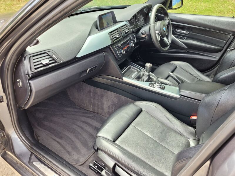 BMW 3 SERIES