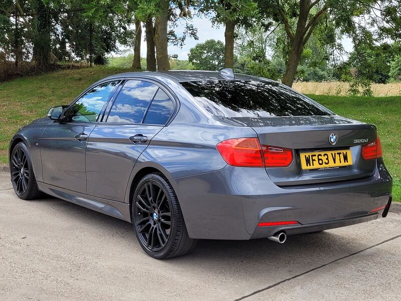 BMW 3 SERIES