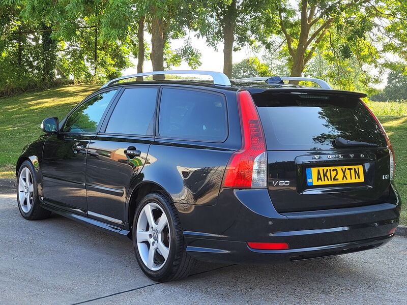 VOLVO V50