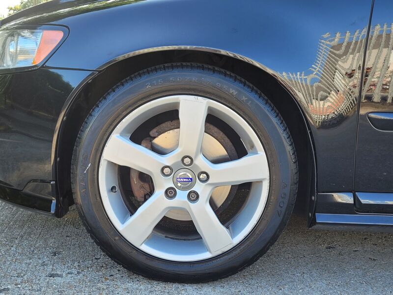 VOLVO V50