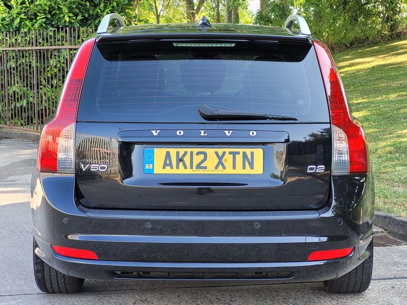 VOLVO V50