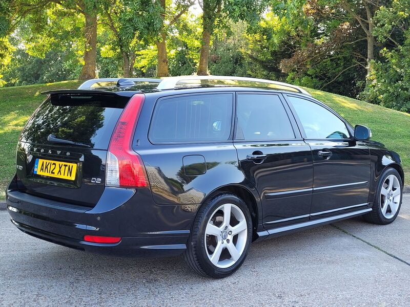 VOLVO V50