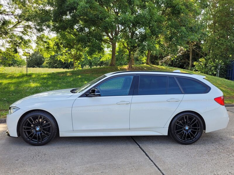 BMW 3 SERIES