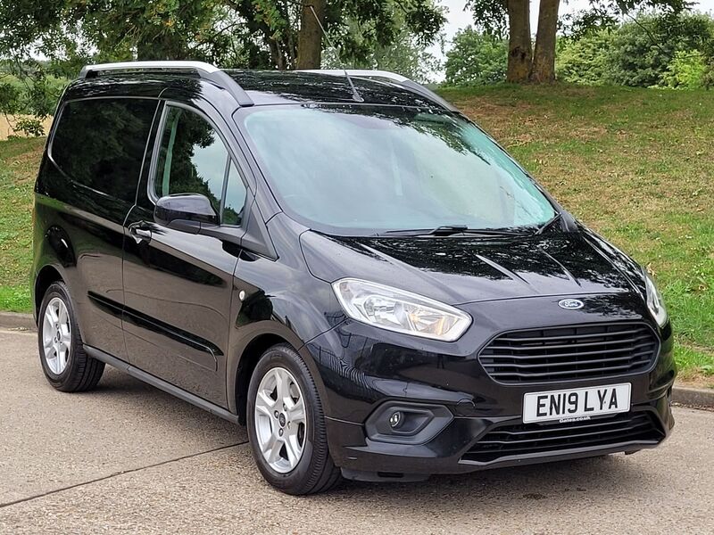 FORD TRANSIT COURIER