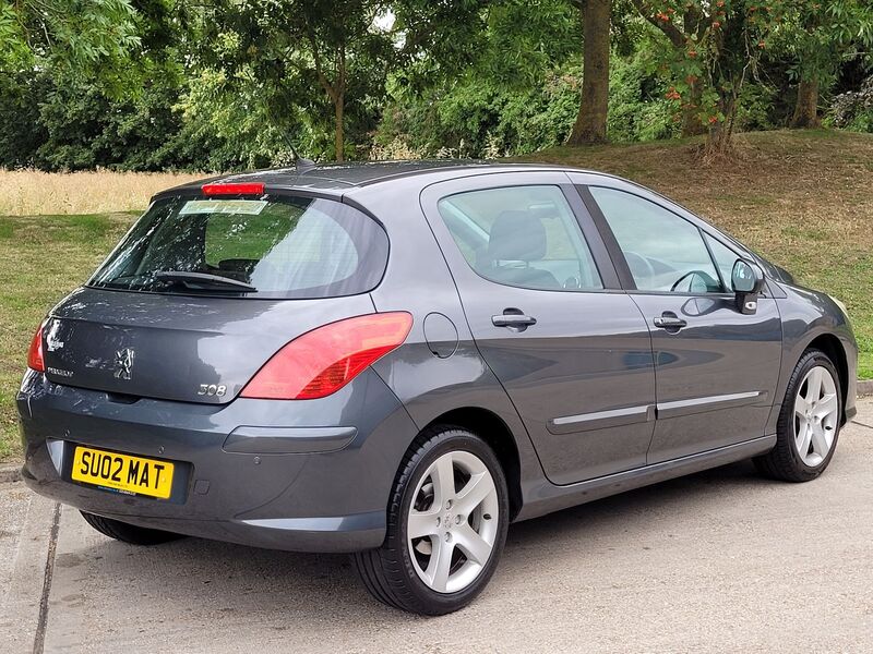 PEUGEOT 308
