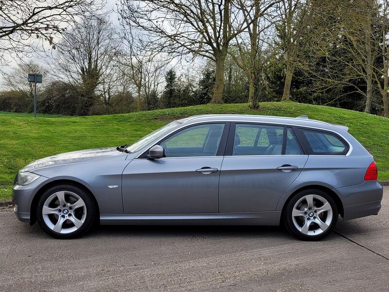 BMW 3 SERIES