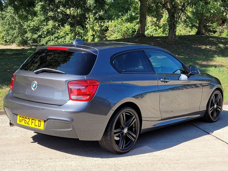 BMW 1 SERIES