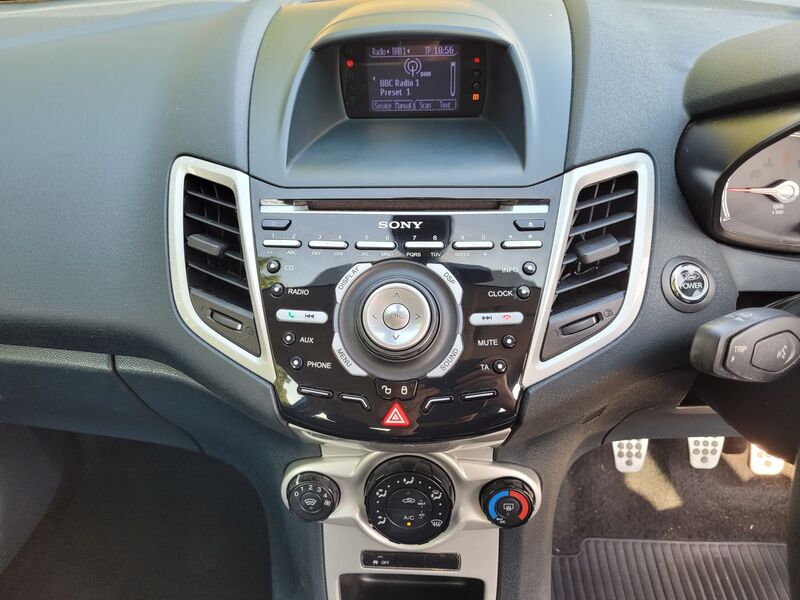 FORD FIESTA